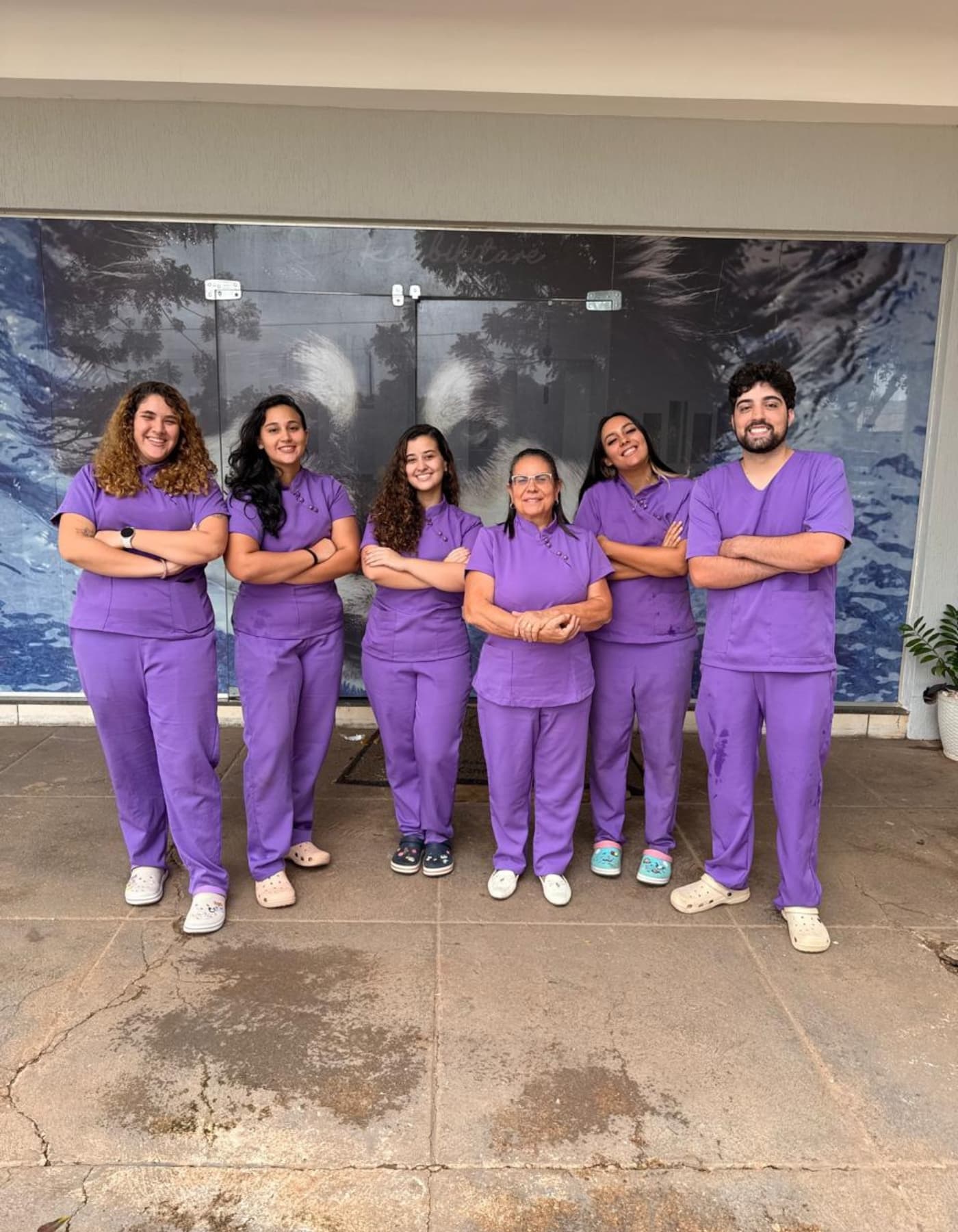 Equipe e ambiente da clínica Reabilitare